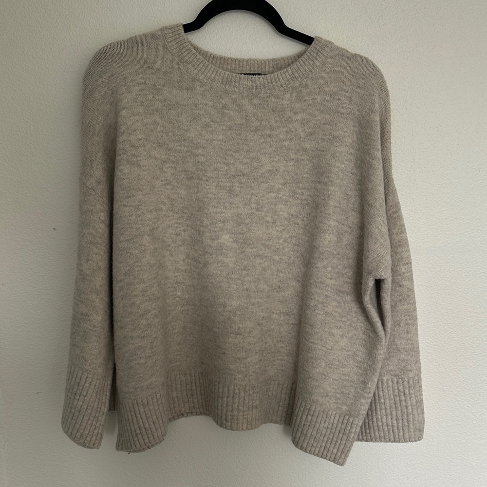 Elegant Beige Women's Crew Neck Sweater